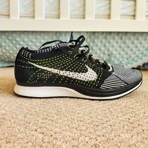 *SOLD* Nike Flyknit Racer Orca Volt EUC
